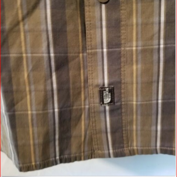 The North Face Cotton Blend Short Sleeve Shirt - Picture 2 of 6